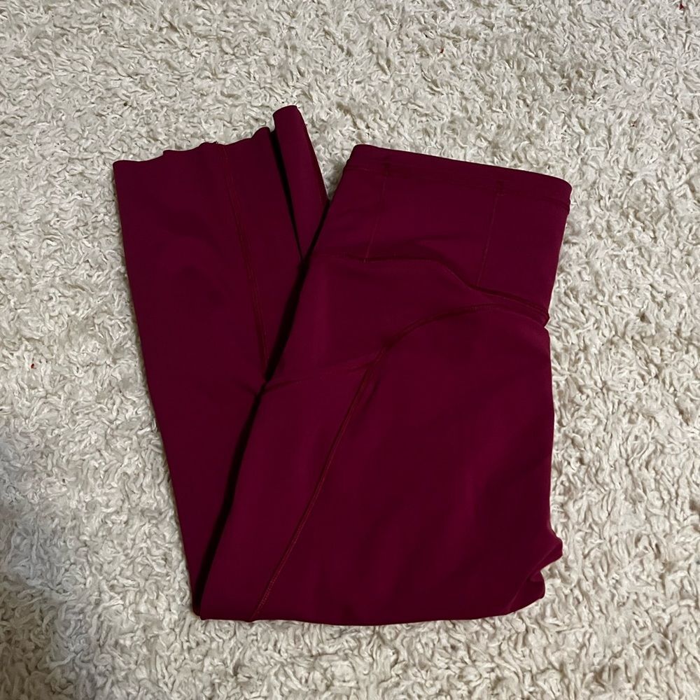 luluemon fast and free crops 19" marvel size 6